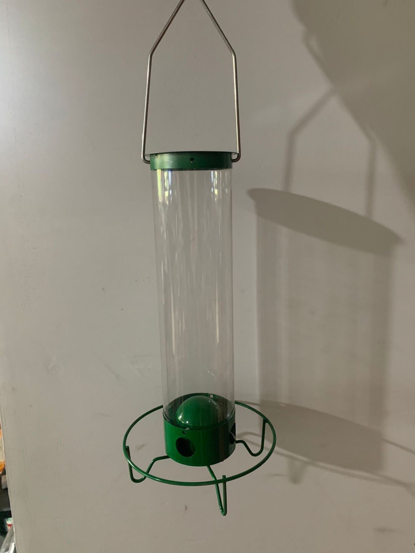 Transform Your Outdoor Space with the Metal Hanging Hummingbird Feeder